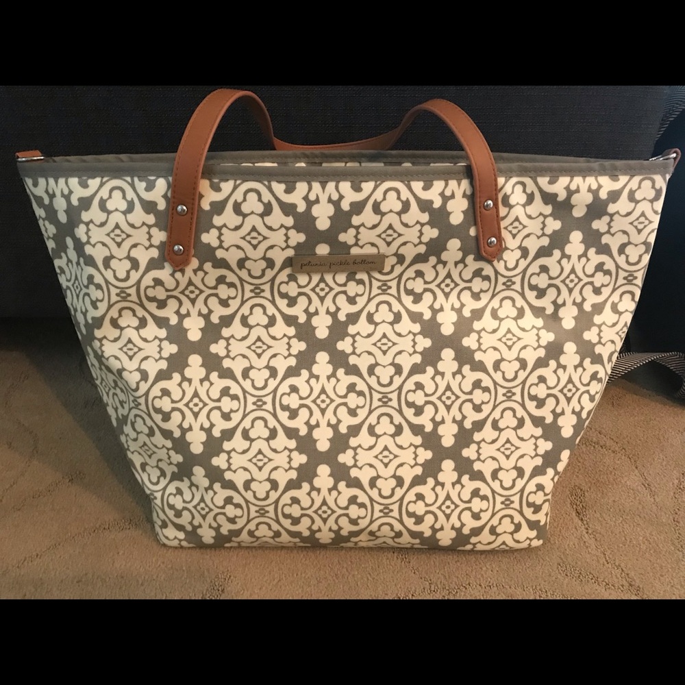 Petunia pickle bottom grey/white tote